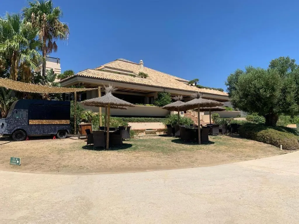 Homestay Valle Romano 4-8 Apartment Estepona