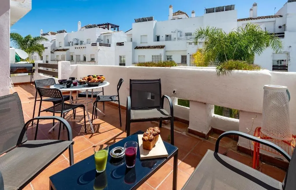 Homestay Valle Romano 4-8 Apartment Estepona